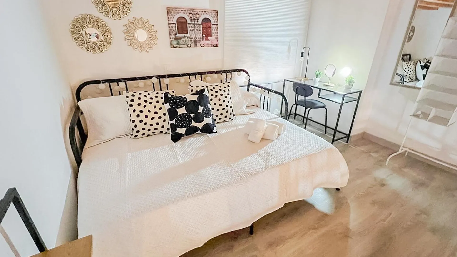 Expoholidays- Apartamentos San Francisco Almería