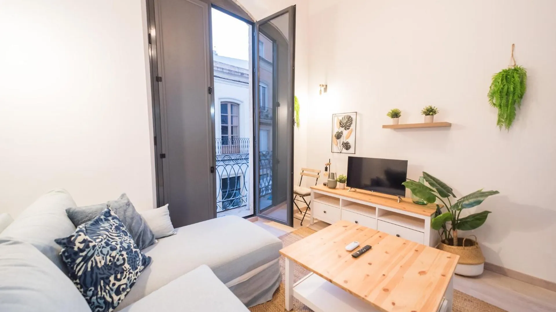 Expoholidays- Apartamentos San Francisco Almería